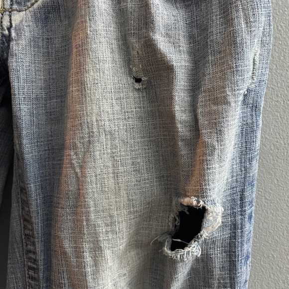 Hydraulic Super Low Metro Light Wash Distressed Jeans - Picture 9 of 12